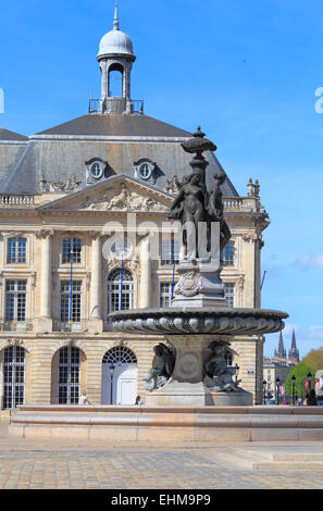 Fontaine des Trois Grâces sur la Place de la Bourse, Bordeaux, France Banque D'Images