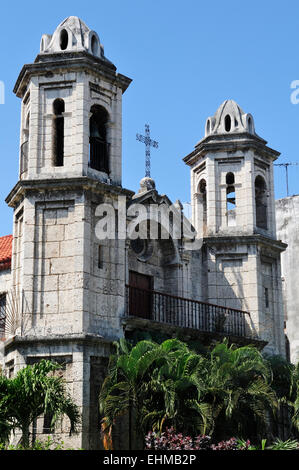 Les clochers de l'église Iglesia del Santo Cristo del Buen Viaje, centre historique, La Habana Vieja, La Havane, Ciudad de La Habana Banque D'Images