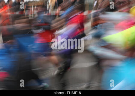 Les athlètes exécuter le demi-marathon Hervis à Prague, République tchèque. Banque D'Images