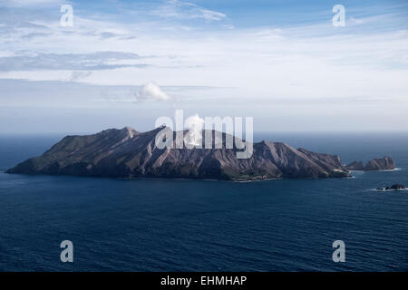 Vol en hélicoptère à l'Ile Blanche volcano 50km au large de Whakatane en Nouvelle-Zélande. Banque D'Images