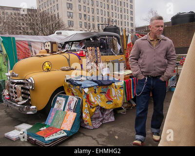 Londres, Royaume-Uni. Mar 15, 2015. Stand au Classic Car Boot Sale London South Bank 15/03/2015 Credit : Cabanel/Alamy Live News Banque D'Images