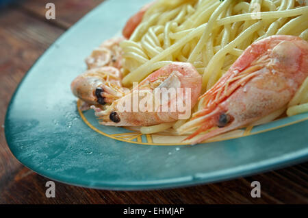 Spaghettis ai Frutti di mare - pâtes italiennes spaghetti aux fruits de mer Banque D'Images