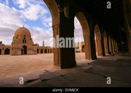 Mosquée d'Ibn Tulun au Caire, à la cour, fondée AD 879 Banque D'Images