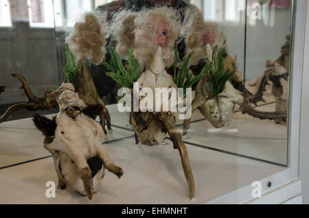 Daniel Spoerri Marktoberdorf Künstlerhaus 85e anniversaire de l'exposition 'Jäger und Gejagte' - 'Les chasseurs et chassé' Banque D'Images