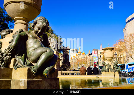 La Plaça Catalunya. Barcelone, Catalogne, Espagne. Banque D'Images