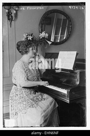 Olive Fremstad était une célèbre soprano américaine célèbre pour ses rôles dans l'opéra au début du XXe siècle. Elle était connue pour sa voix puissante et sa présence dramatique sur scène. Banque D'Images