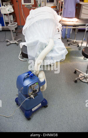 Couverture de chauffage à air forcé utilisées pendant l'intervention. Banque D'Images