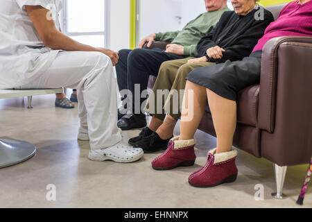 Accueil résidentiel pour la maladie d'Alzheimer personne âgée. Banque D'Images