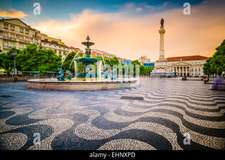 Lisbonne, Portugal cityscape at place Rossio. Banque D'Images