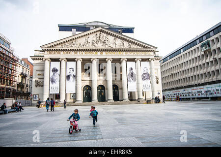 Theatre Royal de la Monnaie, le théâtre de ballet et d'opéra historique, à Bruxelles, Belgique. Banque D'Images