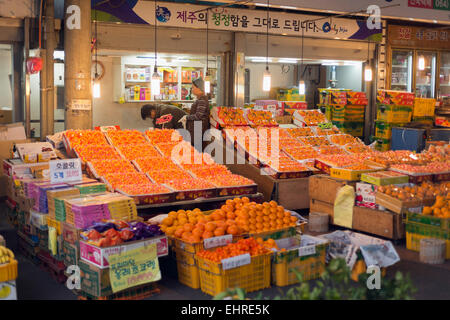 L'Asie, République de Corée, Corée du Sud, l'île de Jéju, Dongmun marché traditionnel Banque D'Images