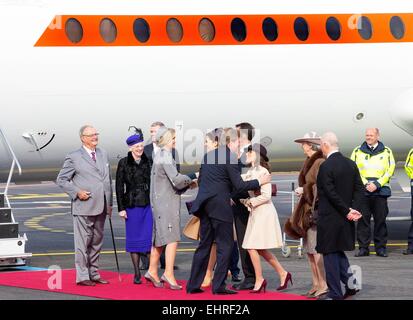 Copenhague, Danemark. 17 mars, 2015. S.m. Le Roi Willem-Alexander, SM la Reine Maxima, SM la Reine Margrethe, SAR le Prince Henrik lors de l'arrivée à l'aéroport Kastrup et la cérémonie officielle du 1er jour de l'état 2 jours visite du couple royal néerlandais au Danemark. Dpa : Crédit photo alliance/Alamy Live News Banque D'Images