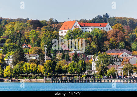 Vue de la rive du lac de Starnberg en Bavière, Allemagne Banque D'Images