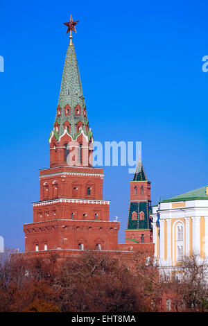 Tour Borovitskaya avec étoile sur le toit Banque D'Images