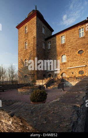 Le château Schnellenberg à Attendorn. Banque D'Images