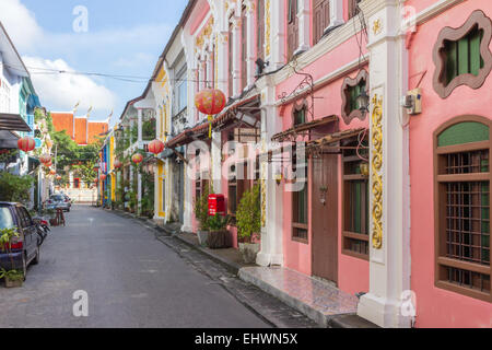 L'architecture portugaise Sino restauré sur Soi Romanée dans de vieux la ville de Phuket, Thaïlande Banque D'Images