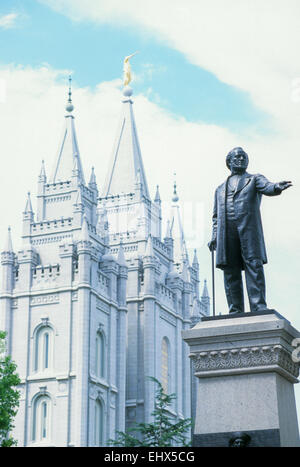 SALT LAKE CITY, UT - 13 SEPTEMBRE : une statue de Brigham Young se trouve dans le centre de Salt Lake City, Utah, le 13 septembre 1998. Banque D'Images