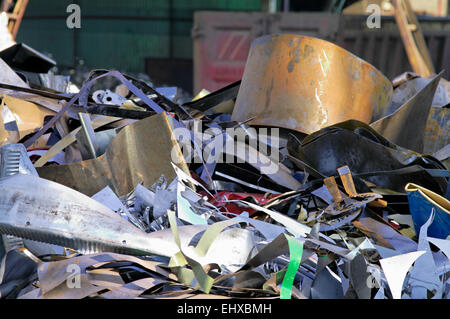 Déchets métalliques industriels prêts à être recyclés Banque D'Images