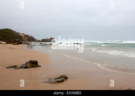 Les vagues sur la plage, Brenton-On-Sea, Knysna, Afrique du Sud Banque D'Images