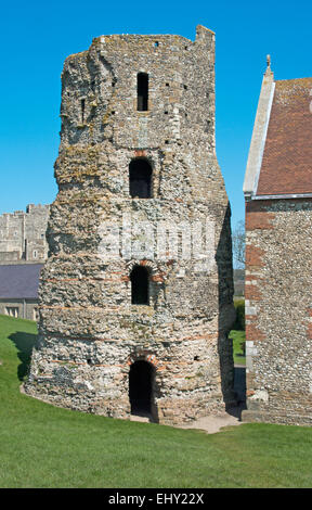 Le château de Douvres, Roman phare romain de Pharos, Dover, Kent, Angleterre, Banque D'Images