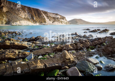 Mupe Ledges à Mupe Bay, Côte Jurassique, site classé au Patrimoine Mondial de l'UNESCO, Dorset, Angleterre, Royaume-Uni, Europe. Banque D'Images