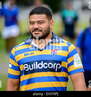 Sydney, Australie. 17 mars, 2015. NSW Waratah player Tolu Latu portant son club de rugby de l'Université de Sydney au kit de formation. Credit : MediaServicesAP/Alamy Live News Banque D'Images