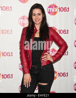 Bala Cynwyd, Pennsylvania, USA. 18 mars, 2015. Singer-Songwriter cubano-Kat Dahlia pose au Mix 106's Performance Theatre le 18 mars 2015 à Bala Cynwyd, Pennsylvania, United States. Crédit : Paul Froggatt/Alamy Live News Banque D'Images