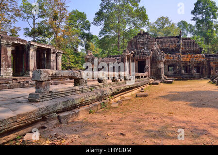 Banteay Kdei Temple à Siem Reap, Cambodge. Pas de personnes dans la photo avec ciel bleu. Banque D'Images