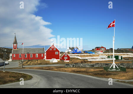 Vue de la cathédrale de Nuuk et maisons, Vieille Ville, Nuuk, Groenland Banque D'Images