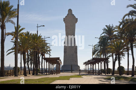 Immense statue de Christophe Colomb sur la rivière Tinto, Huelva, Espagne Banque D'Images