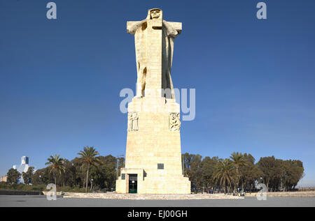 Immense statue de Christophe Colomb sur la rivière Tinto, Huelva, Espagne Banque D'Images