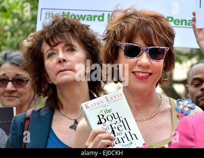 Ruth Padel (auteur et poète) et Katty Lette (romancier). Les membres de la Ligue Howard pour la réforme pénitentiaire et d'éminents auteurs moi Banque D'Images