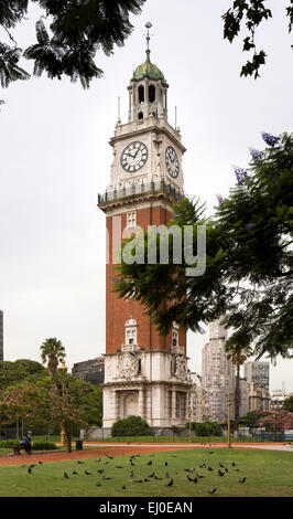 L'Argentine, Retiro, la Plaza Fuerza Aérea Argentine, la Torre de los Ingleses cadeau Monumental de la communauté en 1910 Banque D'Images