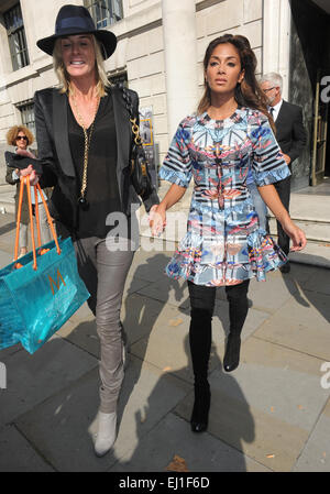 LFW s/s 2015 - Temperley - Arrivées avec : Nicole Scherzinger Où : London, Royaume-Uni Quand : 14 mai 2014 Banque D'Images