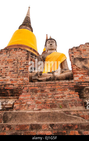 Ayutthaya, Thailand-June 27, 2013 : la marche autour de Wat Yai Chai Mong Kol Banque D'Images