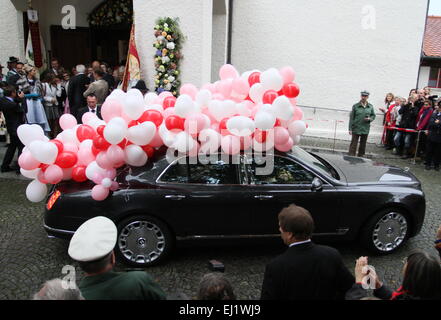 Le mariage de la princesse Maria Theresia de Thurn et Taxis et Hugo Wilson à l'église St. Joseph En vedette : Tutzing Atmosphère Où : Courlay, München, Allemagne Quand : 13 mai 2014 Banque D'Images