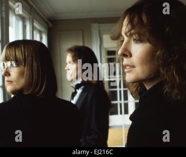 Année : 1978 intérieurs USA Réalisation : Woody Allen Mary Beth Hurt, Kristin Griffith, Diane Keaton Banque D'Images