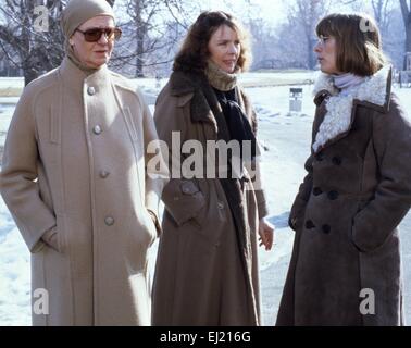 Année : 1978 intérieurs USA Réalisation : Woody Allen Geraldine Page, Diane Keaton, Mary Beth blessé Banque D'Images