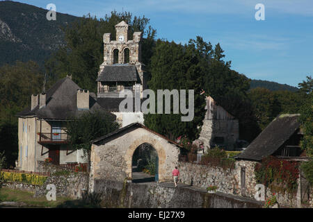 L'église Notre Dame de Tramesaygues, un site du patrimoine mondial à Audressein, Ariège, Midi Pyrénées dans le sud ouest de la France Banque D'Images