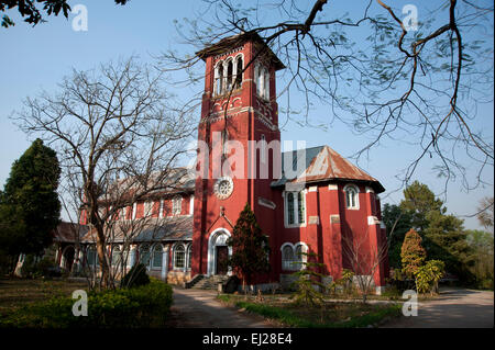 L'église anglicane de tous les Saints à Pyin Oo Lwin anciennement Maymyo l'époque coloniale britannique au nord de Mandalay Hill station Banque D'Images