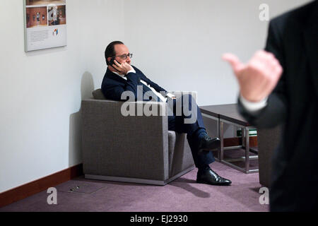 Bruxelles, Bxl, Belgique. Mar 20, 2015. Le Président français François Hollande avant secod réunion du Conseil européen de l'administration centrale de l'UE à Bruxelles, Belgique le 20.03.2015 par Wiktor Dabkowski Wiktor Dabkowski/crédit : ZUMA Wire/Alamy Live News Banque D'Images