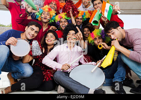 Cricket indien spectateurs foule de groupe Banque D'Images