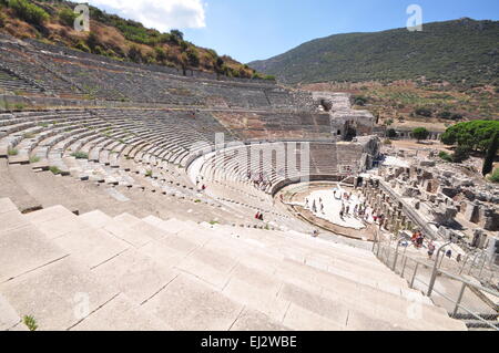 Amphithéâtre et de Harbour street, Ephèse - Turquie Banque D'Images
