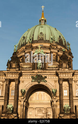 De dome le Berliner Dom à Berlin Allemagne Banque D'Images