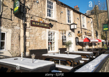 Pub anglais traditionnel vendant de la bière de marstons à Matlock Bath, Derbyshire, Angleterre, Royaume-Uni Banque D'Images