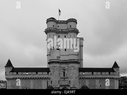 Donjon du Château de Vincennes (Château de Vincennes, vers XIV c.) à Paris, France. Le seul a survécu château médiéval à Paris Banque D'Images