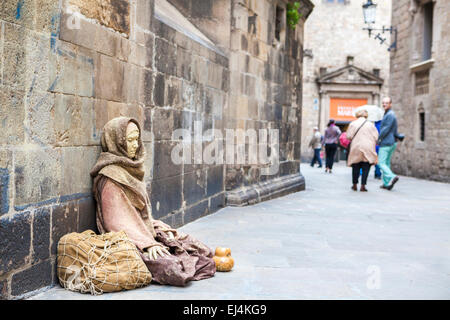 La rue des statues de la cathédrale de Barcelone, Barcelone, Espagne Banque D'Images