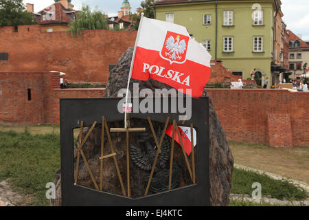 Mémorial de Katyn dédié aux victimes du massacre de Katyn (1940) à Varsovie, Pologne. Banque D'Images