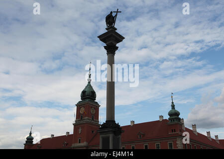 Le roi Sigismond colonne et le Château Royal de Varsovie, Pologne. Banque D'Images