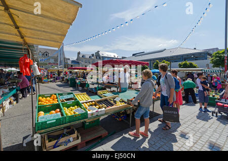 Marché de plein air à Cherbourg Normandie France Banque D'Images